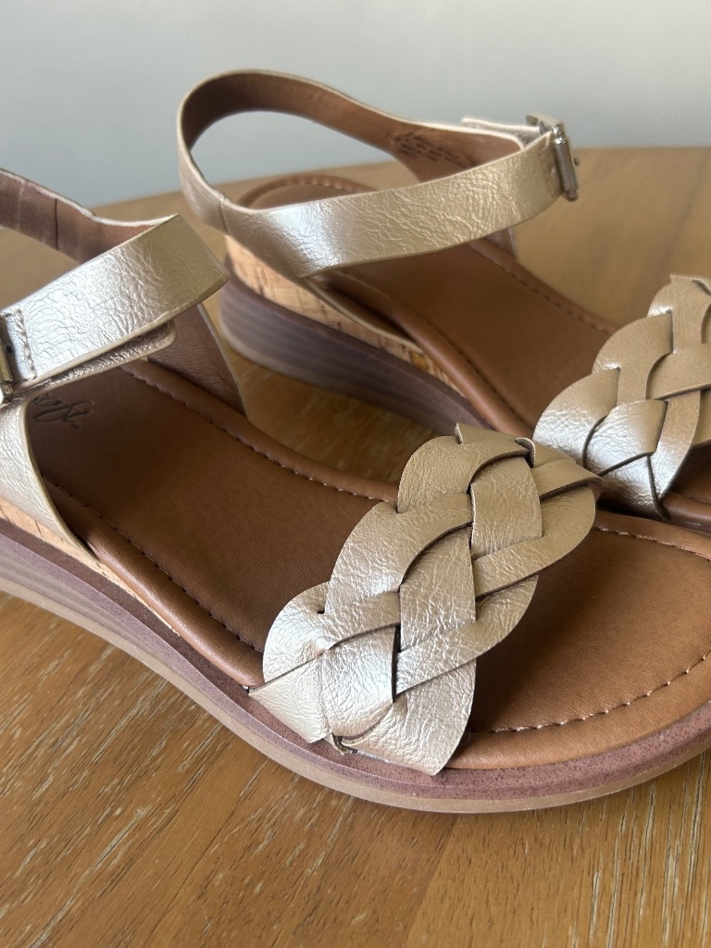 EuroSoft Gold Sandals